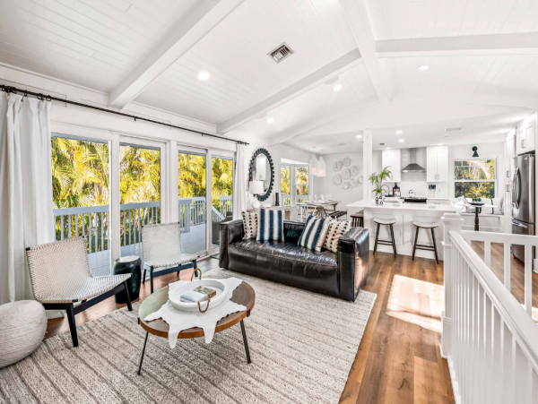 Walk to the Beach Three Bedroom Rental Home in Anna Maria